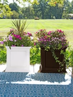 Fairfield Self-Watering Square Planter, 20” X 20” -Gardenhaus Shop 39618 3022 001E tif