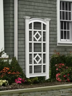 Milan Vinyl Trellis