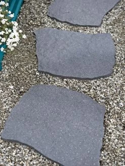 Recycled Rubber Flagstone Stepping Stone -Gardenhaus Shop 8594282 0007 tif