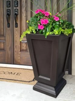 Kensington Self-Watering Tall Patio Planter, 25" -Gardenhaus Shop 8598549 03V tif