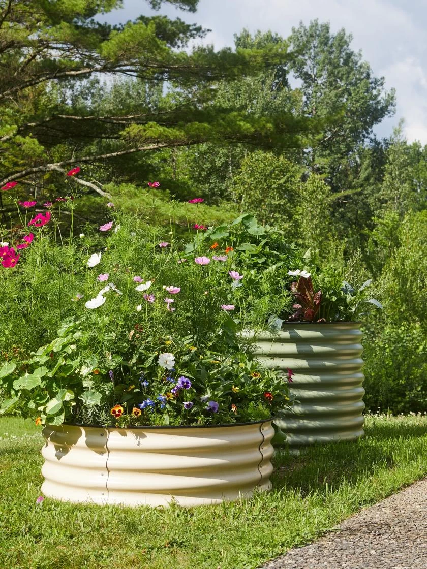 Birdies™ Round Metal Raised Bed, Tall 5 Birdies™ Round Metal Raised Bed, Tall - Image 3